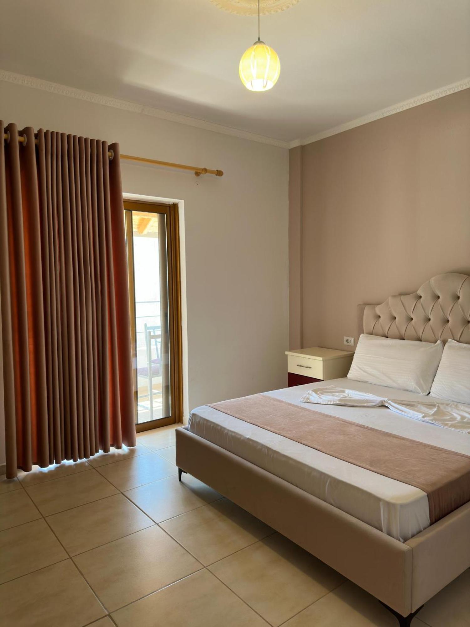 Evelina Ernild Rooms Sarandë Exterior foto